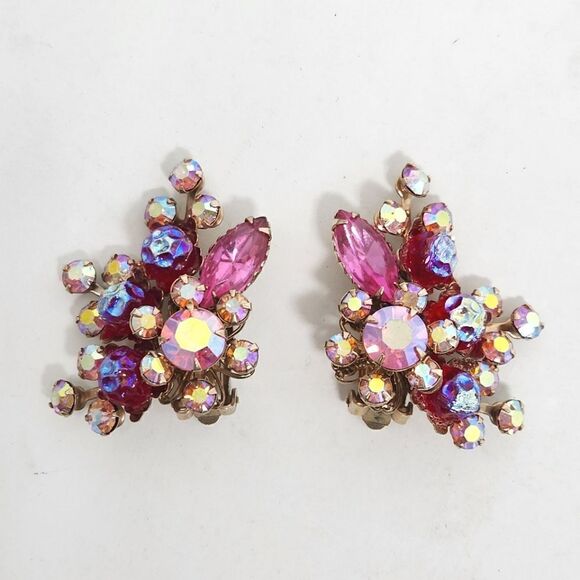 Molded Lava Glass and Aurora Borealis Rhinestone Juliana Style Spray Earrings - Picture 1 of 10